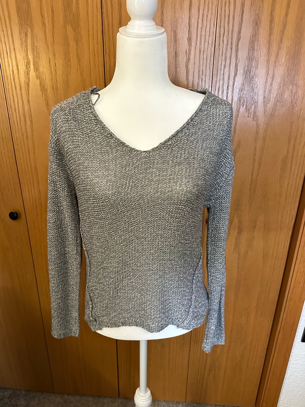 Nordstrom Rack NWT Frost Grey Sweater Size XS
